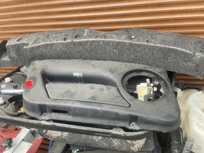 Predám náhradné diely na sedačku alfa Romeo 166 - 20