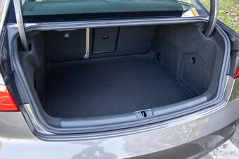 Audi A3 1.8 TFSI Quattro 4x4 benzín - 20