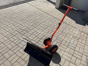 Pluhová lopata na sneh na kolesách značky FUXTEC - 20