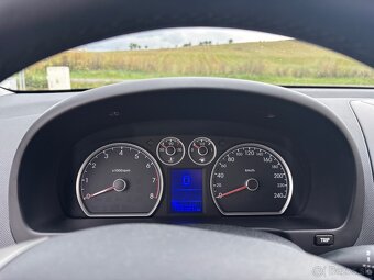 Hyundai i30 1.4 benzín (80 kW) – 2009 ročník - 20