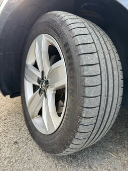 Volkswagen Passat Variant 2.0 TDI BMT Business Highline - 20