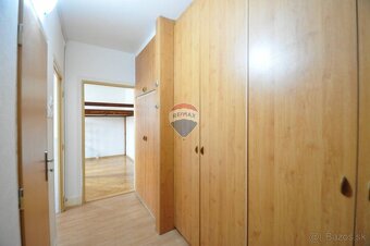 PRENÁJOM, 1-izbový byt, Poprad - Západ, Ul. Štúrova, blok Ze - 20