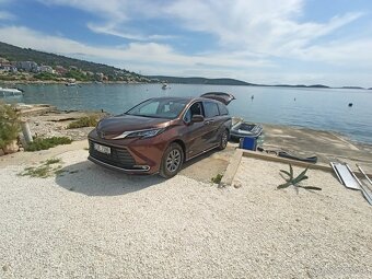 Toyota Sienna XLE 2,5hybrid AWD 2021 nový model - 20
