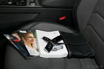 VW Touareg 3.0TDI 210kW R-line Tažné Weba Pano NightV ZÁRUKA - 20