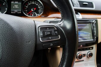 Volkswagen Passat Variant 2.0 TDI BMT Highline 4MOTION - 20