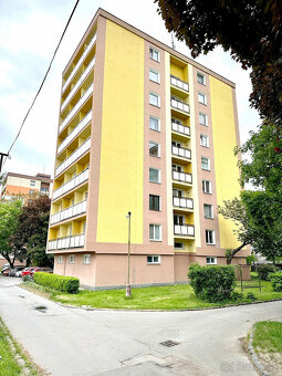 Predaj priestrenného 3izb.  bytu 88m2 + 4xloggia ,v centre m - 20