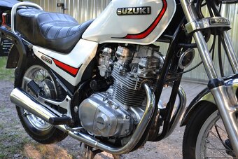 Suzuki GR650 - 20