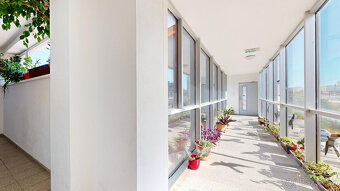 Pohodlné bývanie v priestrannom 5i byte na Záporožskej ul. - 20