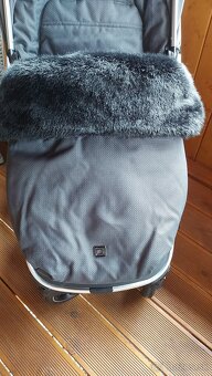 MOON RESEA S - 20