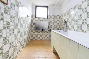 Priestranný a veľkorysý 6-izbový rodinný dom_Záriečie - 20