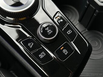 Kia Sportage 1.6 T-GDi MHEV A/T 4x4, r.v.: 2022 - 20