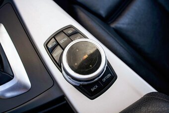 BMW Rad 3 Touring 320d xDrive Advantage A/T - 20