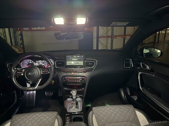 KIA CEED 1.4 T-GDi GT-Line+,1. majiteľ, v záruke - 20