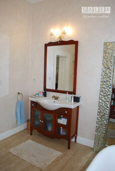 Rodinný dom vhodný na bývanie alebo reprezentatívne kancelár - 20