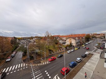 Predaj priestranného 5-izbového bytu v Komárne – Petőfiho ul - 20