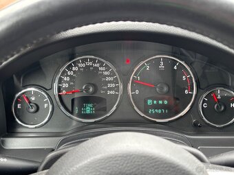 Jeep Cherokee KK 2.8 CRDI, 147kw, AT 5, 4x4 r.v 2011 - 20