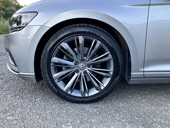 Volkswagen Passat Variant 2.0 TDI EVO Business DSG - 20