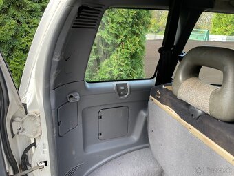 Nissan Terrano 2 2.7TDi - 20