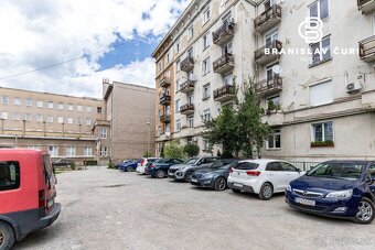 REZERVOVANÉ - Priestranný 4-izbový byt v centre Košíc na Kom - 20