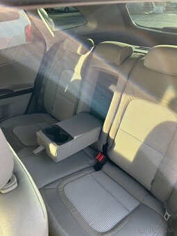 KIA CEED SW 1.6GDI 99KW BENZIN - 20