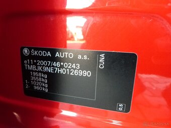 Škoda Octavia Combi 2.0 TDI DPF RS - 20