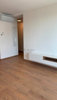 Na prenájom  2 izbový byt v Petržalke - 20