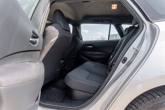 Toyota Corolla Combi 1.8 Hybrid - 20