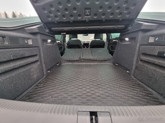 Škoda Superb 2.0 TSI 4x4 Laurin & Klement (2023) - 20