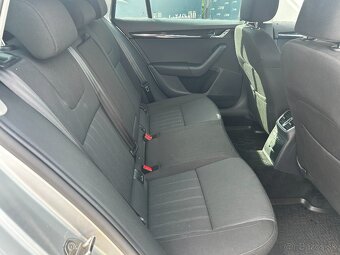 Škoda Octavia Combi 2.0 TDI RS DSG 4x4 - 20