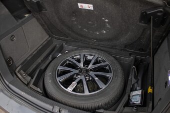 Volkswagen Touran - 20