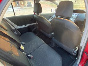 Predám Toyota Yaris 1,0 benzin - 20