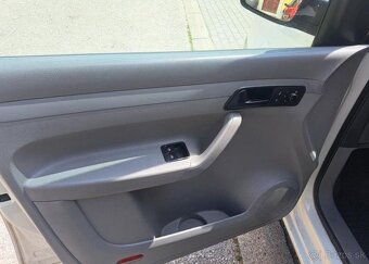 Volkswagen Caddy 1,9 TDI MAXI nafta manuál 77 kw - 20