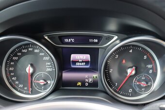 Mercedes-Benz GLA 200 d 4MATIC A/T - 20