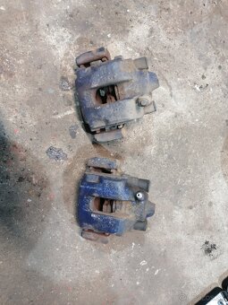 Brzdové strmene bmw e39 e46 e53 e60 e70 - 20