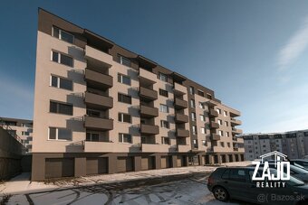 SVETLÝ 2 IZBOVÝ BYT S LOGGIOU A PARK. MIESTOM – TRENČÍN - 20