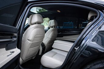 BMW 730d LCI xDrive, Soft-close, Webasto, Nové rozvody - 20