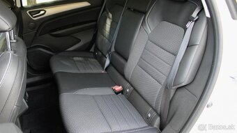 Renault Arkana 1.6 FULL Hybrid 145, SR+záruka - 20