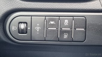 Kia XCeed 1,4 TGDi 103KW AT7 Gold +Winter Pack - 20