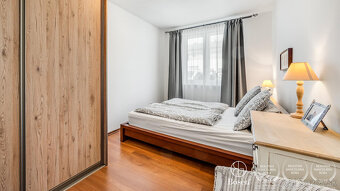 BOSEN | 3 IZB Rodinný dvojdom so záhradkou a vlastným parkov - 20