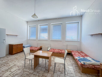 NA PRENÁJOM UBYTOVŇA, PARKOVANIE PRE 20 ÁUT, SKLADY, ŠOPORŇA - 20