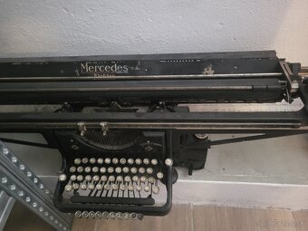Predam zbierku starozitnych pisacich strojov - 20