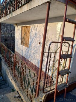 Chatka so záhradou - 20