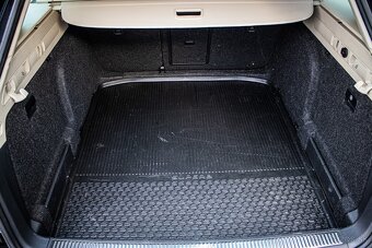 Škoda Superb Combi 2.0TDI Style 4x4 DSG - 20