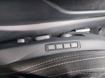 Škoda Superb Combi 3 2.0 TDI DSG - 20