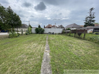 Štvorizbový rodinný dom s garážou v kľudnej uličke v Palár - 20