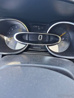 Renault clio 1.5 dCi r.v 2012 - 20