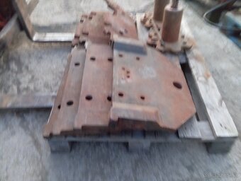 ZETOR 12145 8145 NAHRADNE DIELY NA KRYSTAL - 20