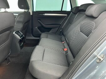 Superb Combi 2,0 TDI Style 140kW 4x4 Ťažné Top stav - 20