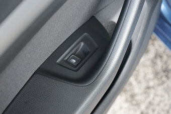 34-VOLKSWAGEN Passat, 2018,nafta,2.0TDI Comfortline,110kW - 20