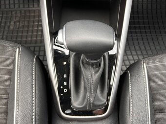 Kia Stonic 1.0 T-GDi 74kW AT7 GT-LINE - 20